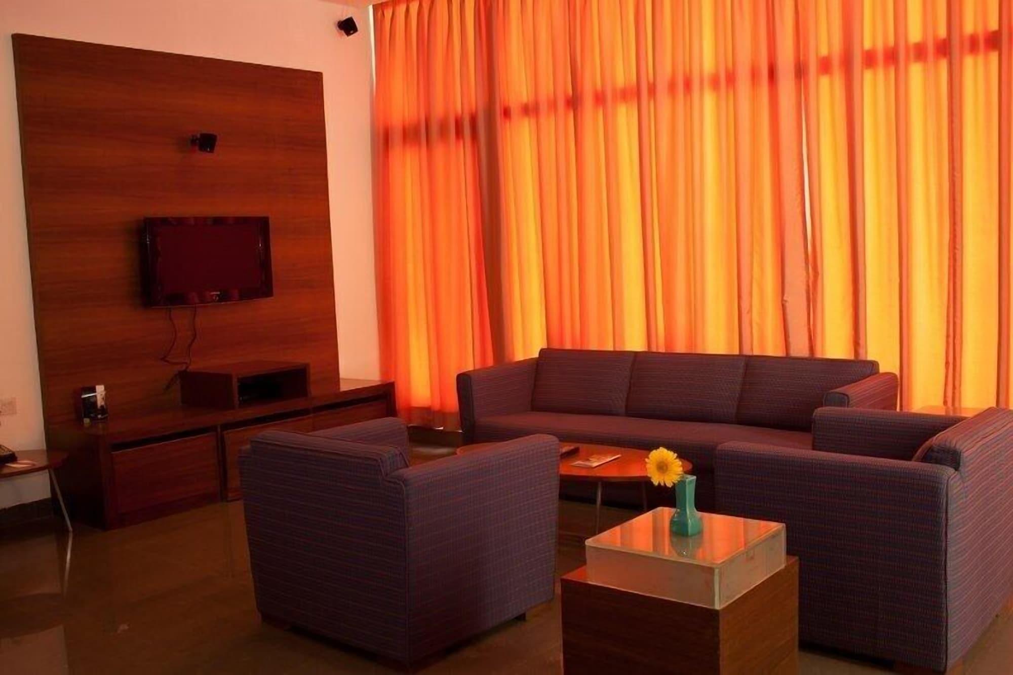 Hotel Parc Estique Pune Eksteriør bilde