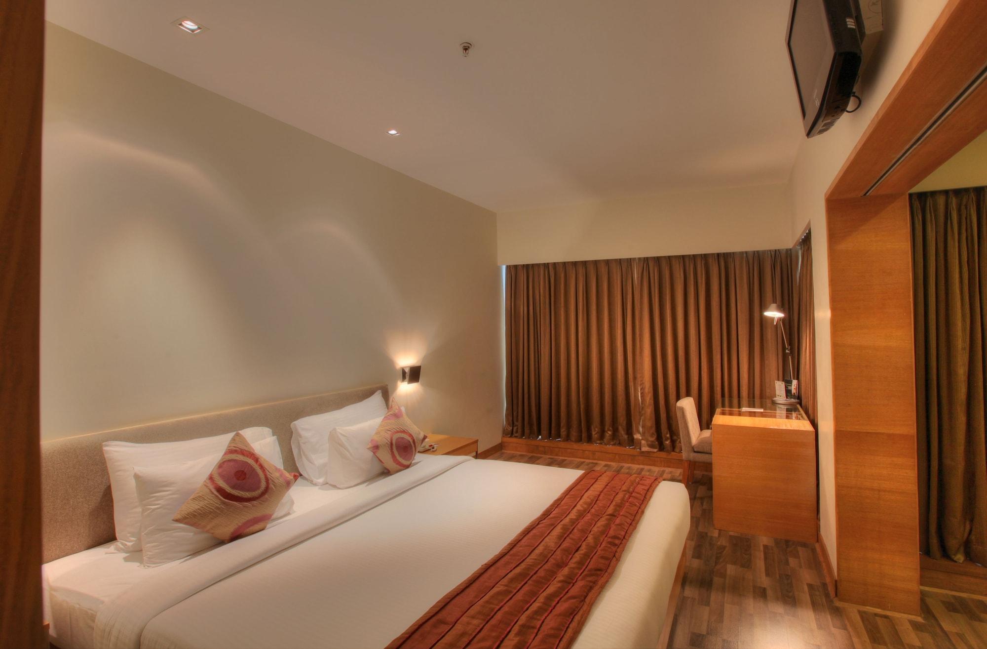 Hotel Parc Estique Pune Eksteriør bilde