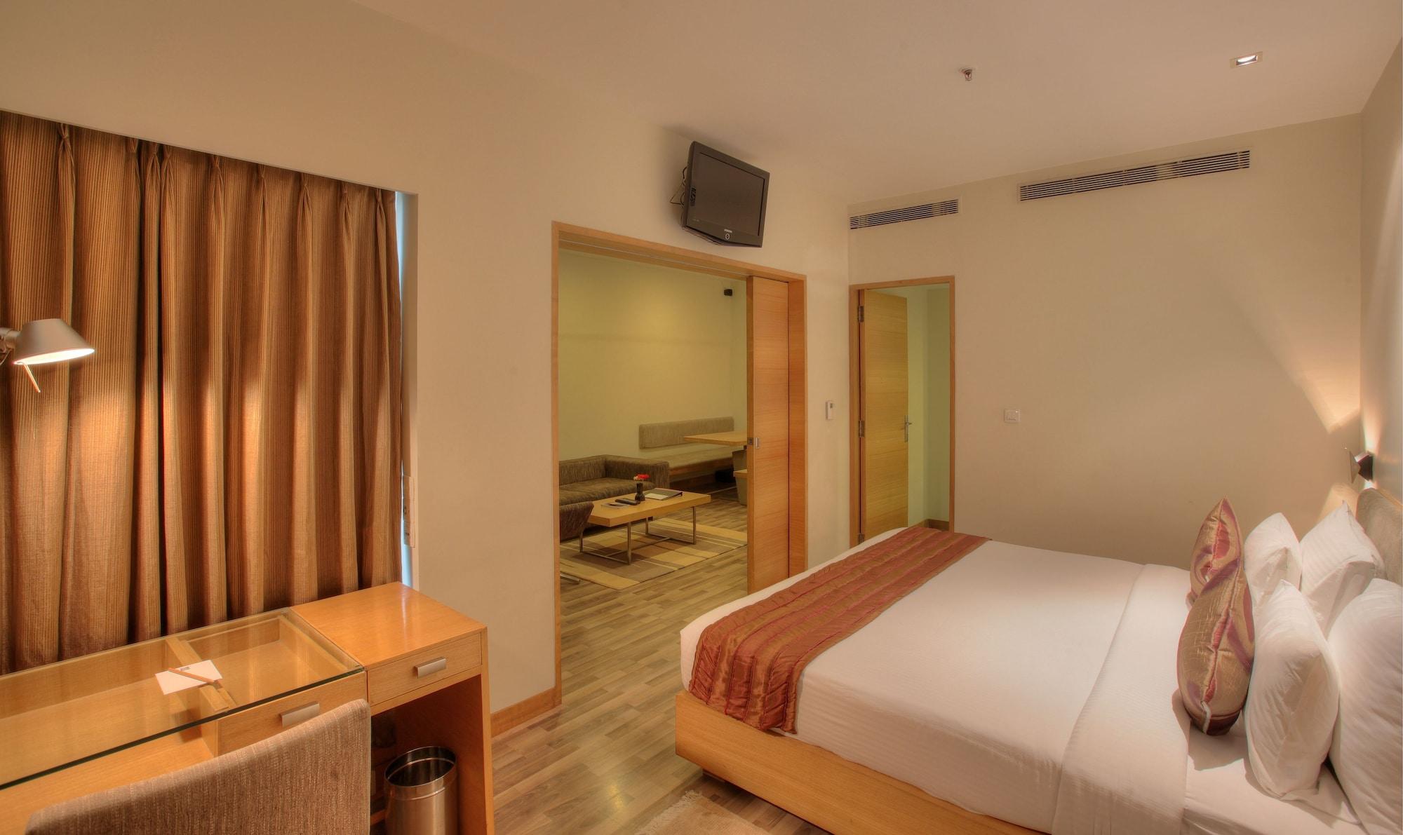 Hotel Parc Estique Pune Eksteriør bilde