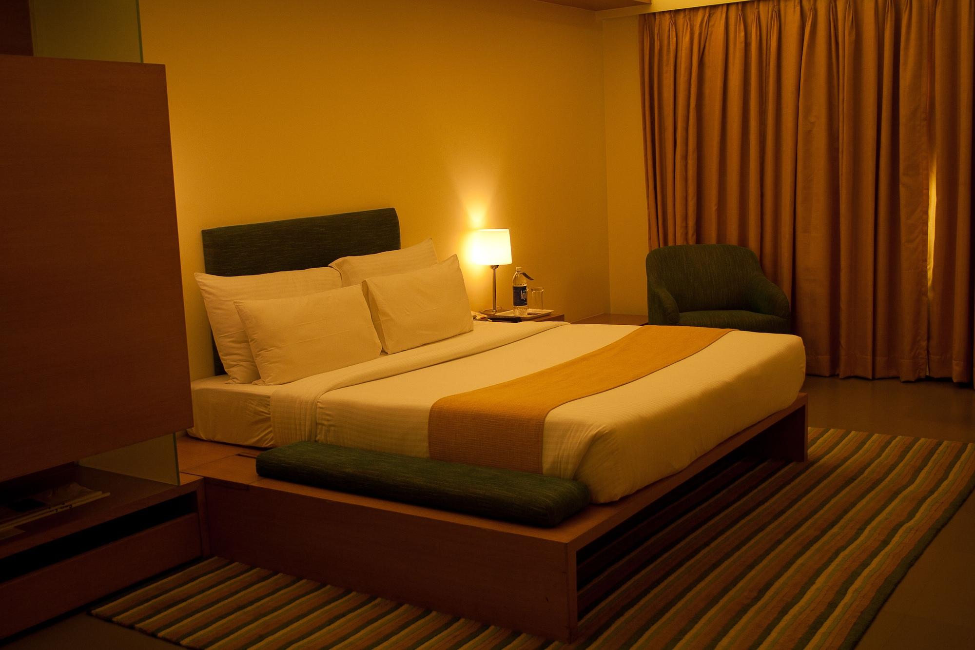 Hotel Parc Estique Pune Eksteriør bilde