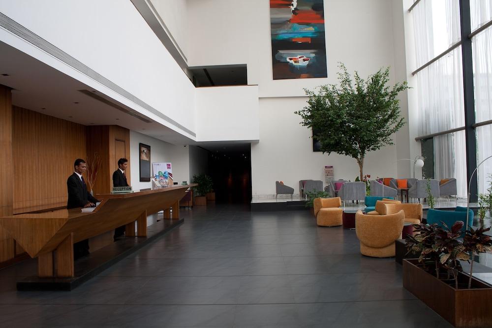 Hotel Parc Estique Pune Eksteriør bilde