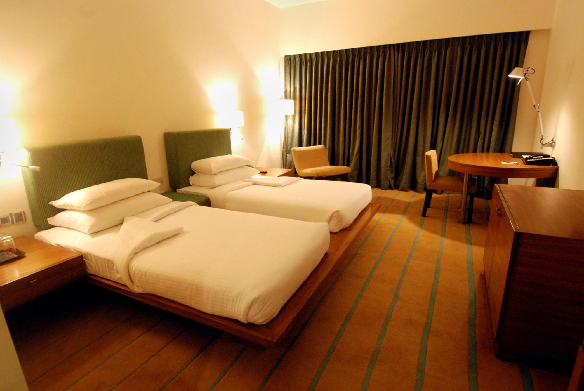 Hotel Parc Estique Pune Eksteriør bilde