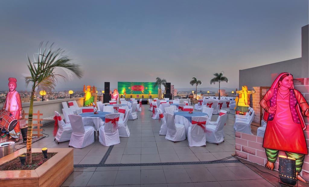 Hotel Parc Estique Pune Eksteriør bilde