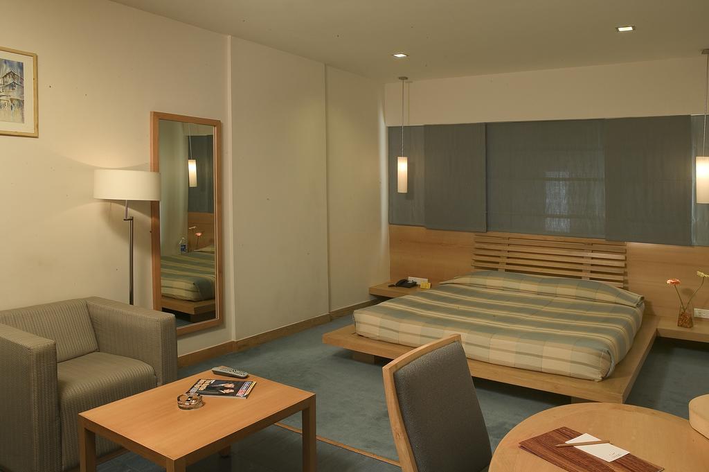 Hotel Parc Estique Pune Eksteriør bilde