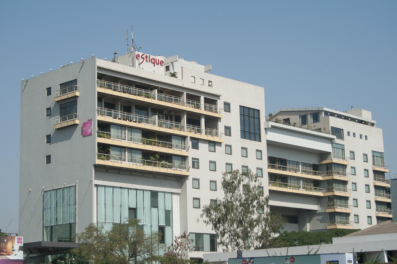 Hotel Parc Estique Pune Eksteriør bilde