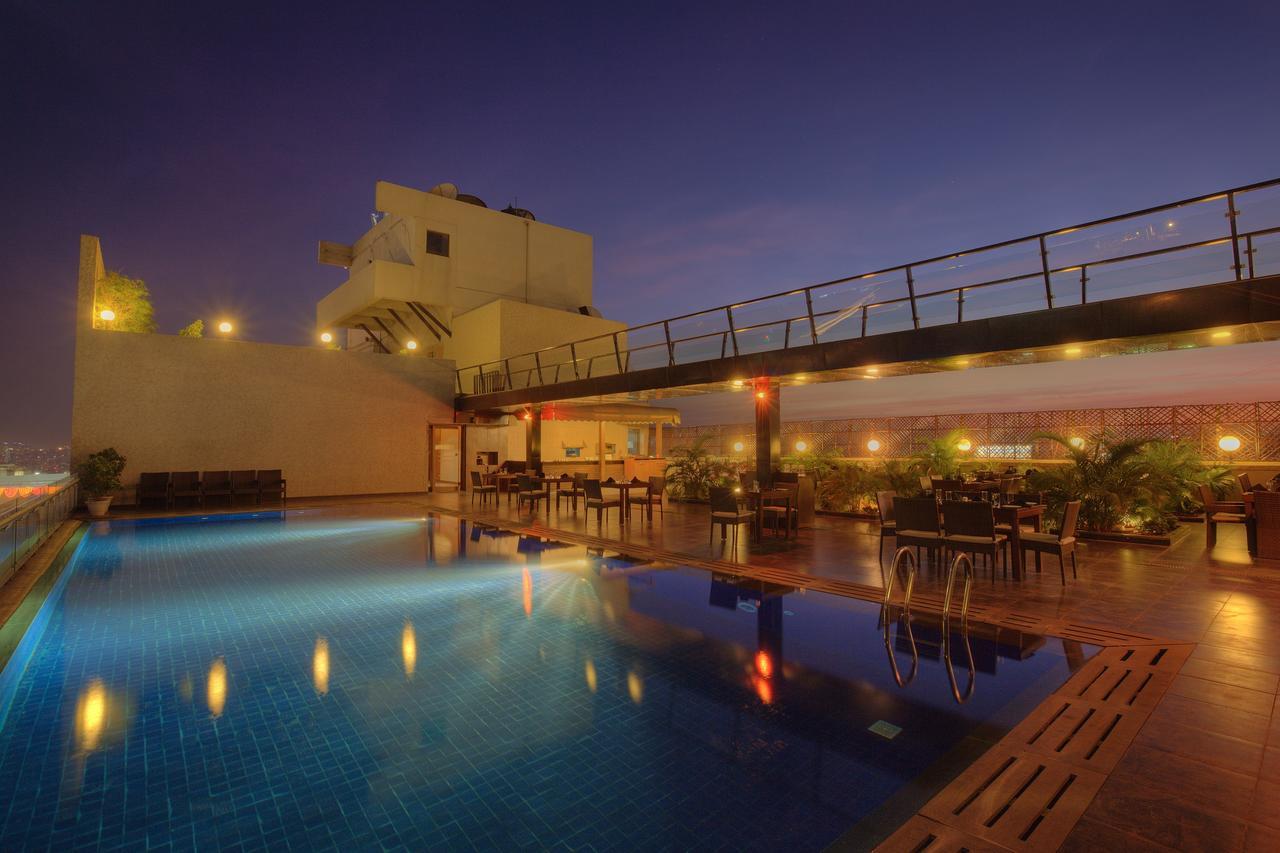Hotel Parc Estique Pune Eksteriør bilde