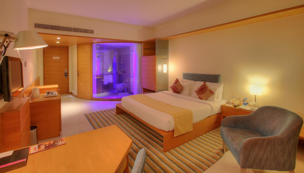 Hotel Parc Estique Pune Eksteriør bilde