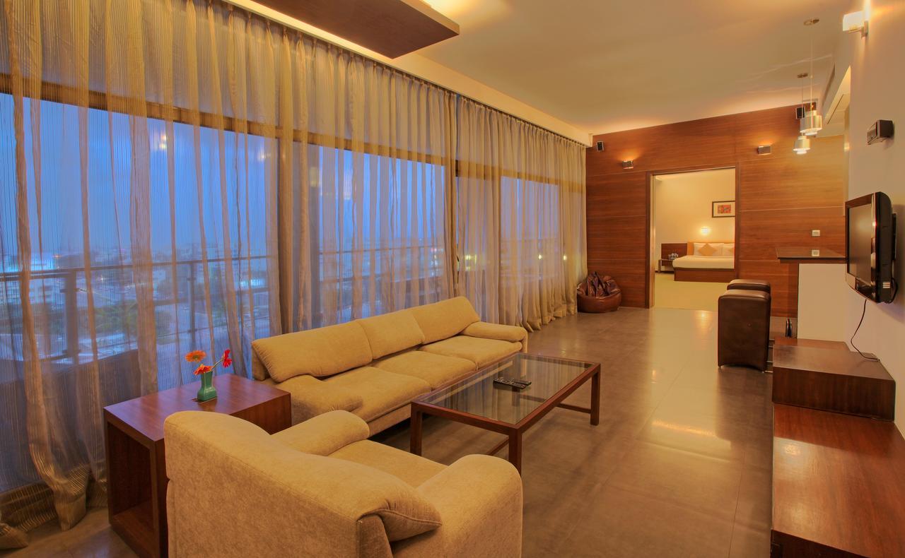 Hotel Parc Estique Pune Eksteriør bilde